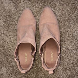blush old navy booties